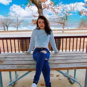 Meet your Posher, Ashley